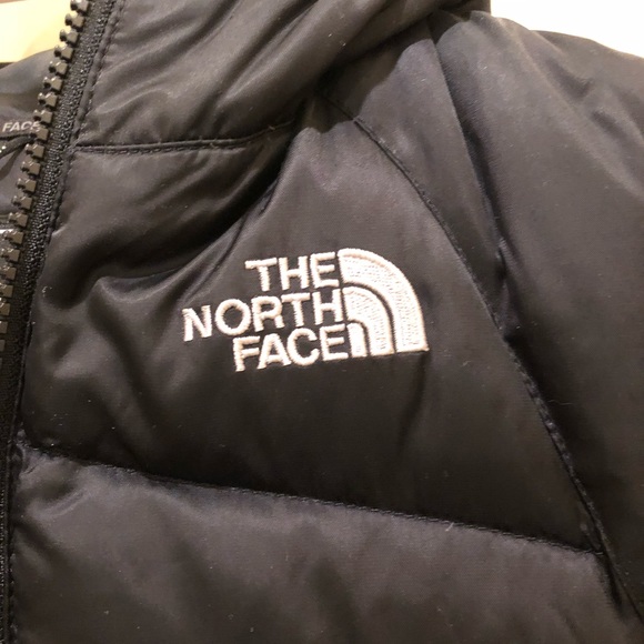 North Face Puffy Vest - Picture 3 of 8